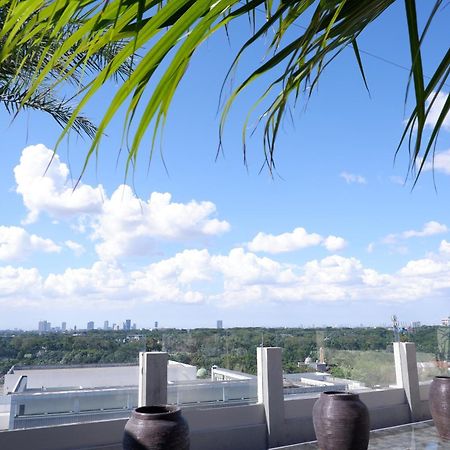 The Grantage Hotel & Sky Lounge Serpong Exteriér fotografie